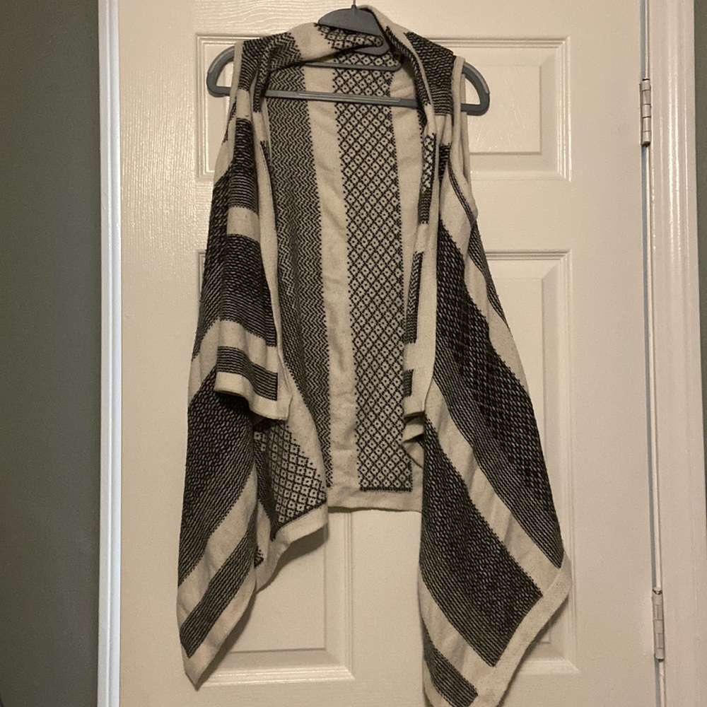 Beautiful sweater vest cardigan